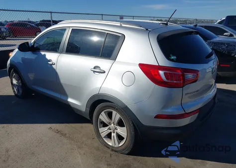 2011 Kia Sportage Lx z USA, uszkodzony, nr VIN KNDPB3A27B7154368